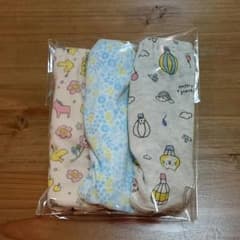 女の子☆ショーツ☆80サイズ☆３枚セットのサムネイル