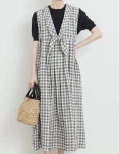 美品☆23SS リネン たくさんタックのセーラーワンピース - メルカリ