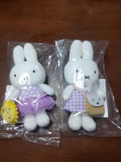 【ちびこ様専用】miffy zakka フェスタ　ぬいぐるみマスコット２点のサムネイル