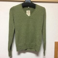 新品❤️カシミヤ100% Ｖネックセーターのサムネイル