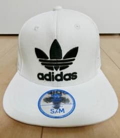 adidas キャップのサムネイル