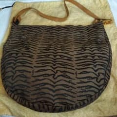 FENDI トラ柄 ショルダーバッグのサムネイル