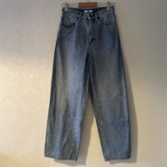 UNIQLO U ワイドフィットカーブジーンズ 24 61cm 422014のサムネイル
