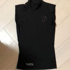 アンダーアーマー ノースリーブのサムネイル