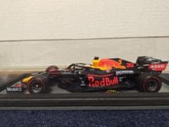 スパーク1/18 レッドブルレーシング・ホンダRB16B 2021年アブダビGP