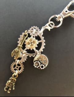 ハンドメイド チャーム  キーホルダー☆*:.スチームパンク風 S II.:*☆のサムネイル