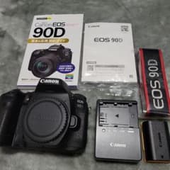 ひっとんさま専用Canon EOS 90Dボディのみ（ほとんど使っておりません）のサムネイル