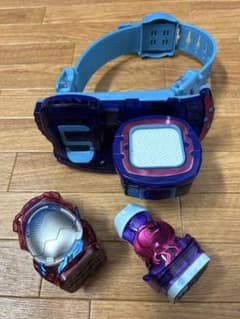 仮面ライダーリバイス　DXリバイスドライバー、DXバリッドレックスバイスタンプのサムネイル