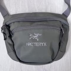 ARC'TERYX BEAMS 別注アークテリクス アローウエストパック グレー ARC'TERYX×BEAMS 別注 ウエストパック グレー ボディー - メルカリ