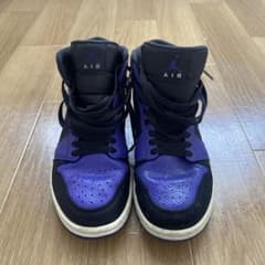 ジョーダン1  mid 黒紫　ストリート　スニーカー　美品のサムネイル