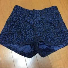 ショートパンツのサムネイル