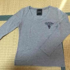 長袖Tシャツのサムネイル
