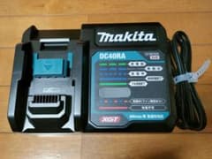 新品未使用　マキタ　DC40RA　40Vmax用 急速充電器のサムネイル