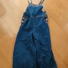 後ろ姿が可愛い デニムサロペットのサムネイル