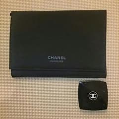 くみぴょんさま専用★CHANELブラシポーチ★未使用★送料込のサムネイル