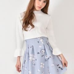 新品タグなしtitty&Co. ベルスリーブニットトップスのサムネイル
