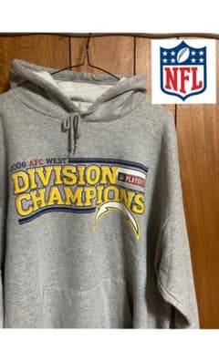 NFL 厚手グレーパーカー　古着のサムネイル