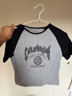 カリフォルニア タトゥー クロップドTシャツのサムネイル