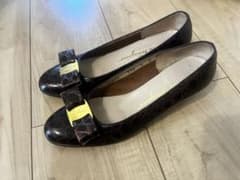 Salvatore Ferragamo パンプス ブラウン5C(約22cm)のサムネイル
