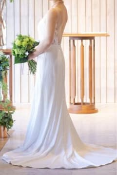 ウェディングドレス　dress productionのサムネイル