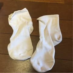 白い靴下 くるぶしより少し上のサムネイル