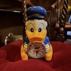 ドナルドダック 目覚まし時計 ディズニー おしゃべり - メルカリ