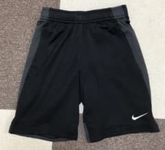 NIKE ナイキ ハーフパンツのサムネイル