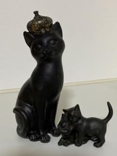 猫の置物のサムネイル