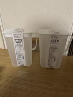 ニトリ　冷水筒　2.0リットル　2つセットのサムネイル