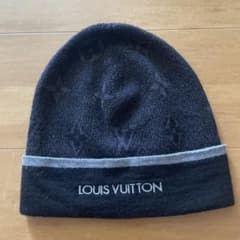 LOUIS VUITTON ブラックニット帽 - メルカリ