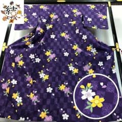 小紋 華柄模様 更紗 濃花色 トールサイズ 縮緬 K-5750 銀座【D-3944】刺繍 小紋 黒紫色 華文 :身丈149.5/裄67.5 - 銀座きもの