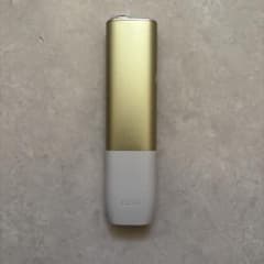 IQOS 電子タバコ本体 ゴールドとホワイト 限定品のサムネイル