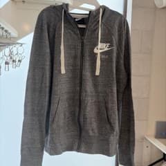Nike パーカー　Lサイズのサムネイル