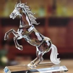 クリスタルガラス 馬の彫刻 干支 - メルカリ