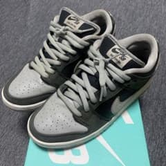 Nike SB Dunk Low "Shadow"のサムネイル
