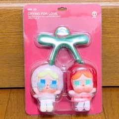 POPMART クライベイビーぬいぐるみペンダント さくらんぼ 未開封のサムネイル