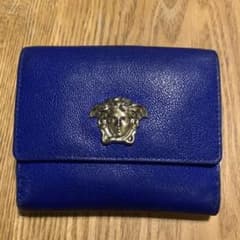 最終値下げ！ヴェルサーチェメデューサ二つ折り財布versace VERSACEのサムネイル