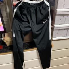 NIKEのジャージのサムネイル