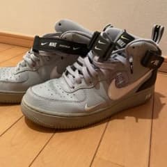 ナイキ　エアフォース1 ミッド　ウルフグレー　ブラックのサムネイル