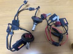 バレンティー　ヘッドライト　車のサムネイル