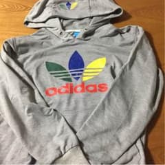 アディダス パーカーのサムネイル