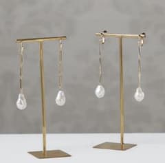 【美品】ブライダルアクセサリー　イヤリングのサムネイル