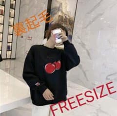 CHERRY 韓国ファッション　さくらんぼ　チェリー　スウェットのサムネイル