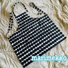 美品✨marimekko マリメッコ ドット柄 エプロン モノトーンのサムネイル