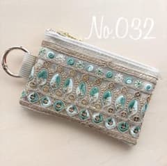 No.032 インド刺繍リボン フェイクレザーミニポーチのサムネイル