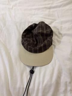 チェック柄 キャップ ストラップ付きのサムネイル