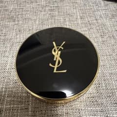 YSL クッションファンデーション ブラウンのサムネイル