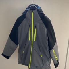 【えつにゃん様専用】ZARA KIDS 中綿ジャンパー　150 スキーのサムネイル