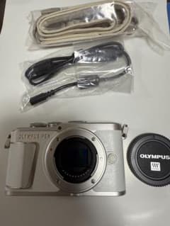 OLYMPUS PEN E-PL10 ホワイト 箱付き - メルカリ