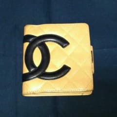 CHANEL折り財布のサムネイル
